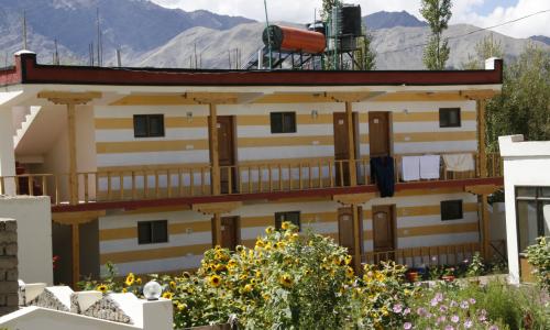 HIMALAYAN HOMESTAYS PACKAGES